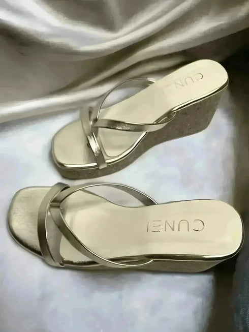 Sleek and Stylish Golden Wedges - cunei